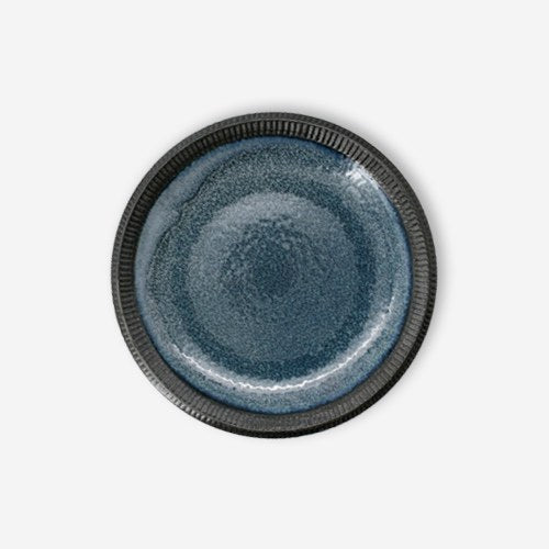 削ぎ模様｜邊刻紋中皿 - 藍黑 日本美濃燒